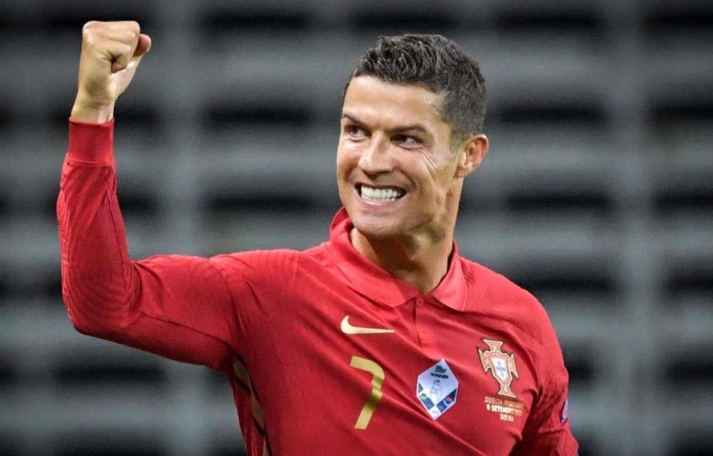 Ronaldo đang là vua phá lưới EURO 2020